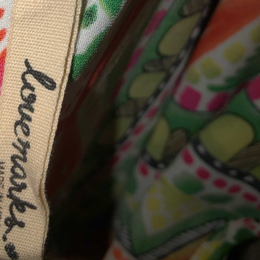 Lovemarks, colorful dress - Picture 9 of 10